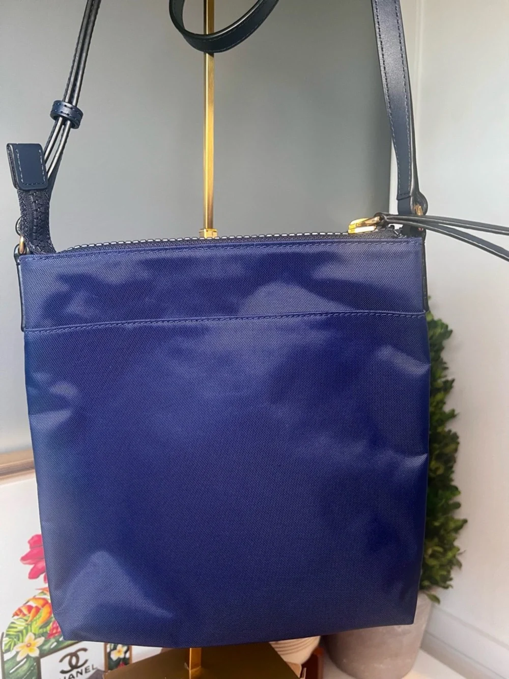 Marc Jacobs EUC Navy Nylon Biker Crossbody Bag with Gold Hardware - Picture 5 of 13